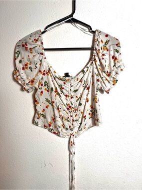 Floral Ruched Puff-Sleeve Crop Top - White with Red & Yellow Flowers size M